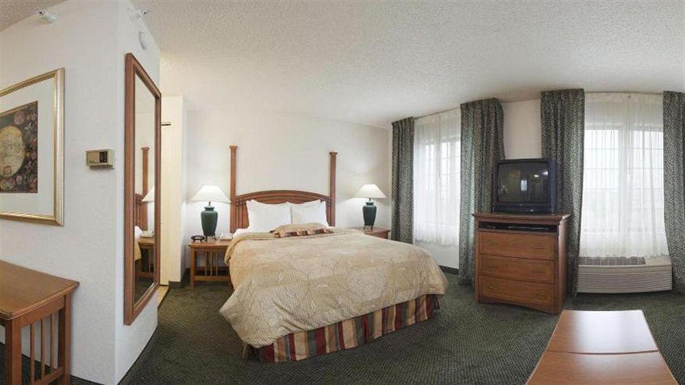 Candlewood Suites Eagan - Mall Of America Area By Ihg Екстериор снимка