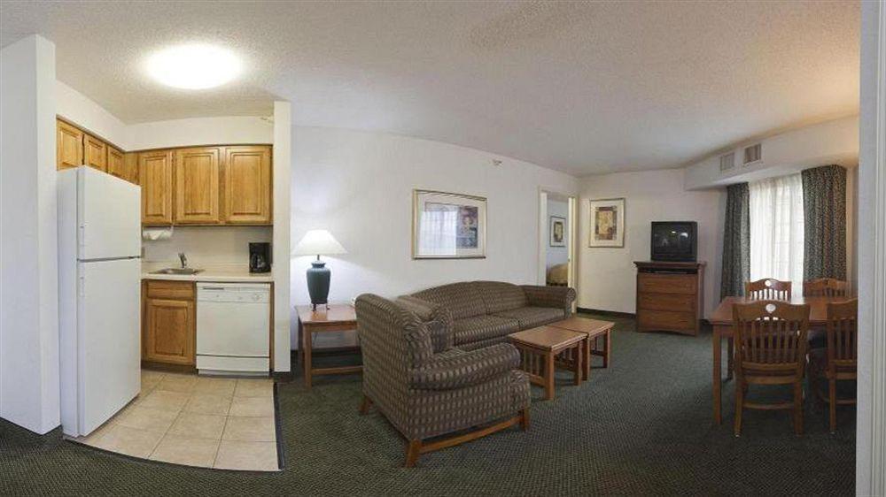 Candlewood Suites Eagan - Mall Of America Area, An Ihg Hotel Екстериор снимка