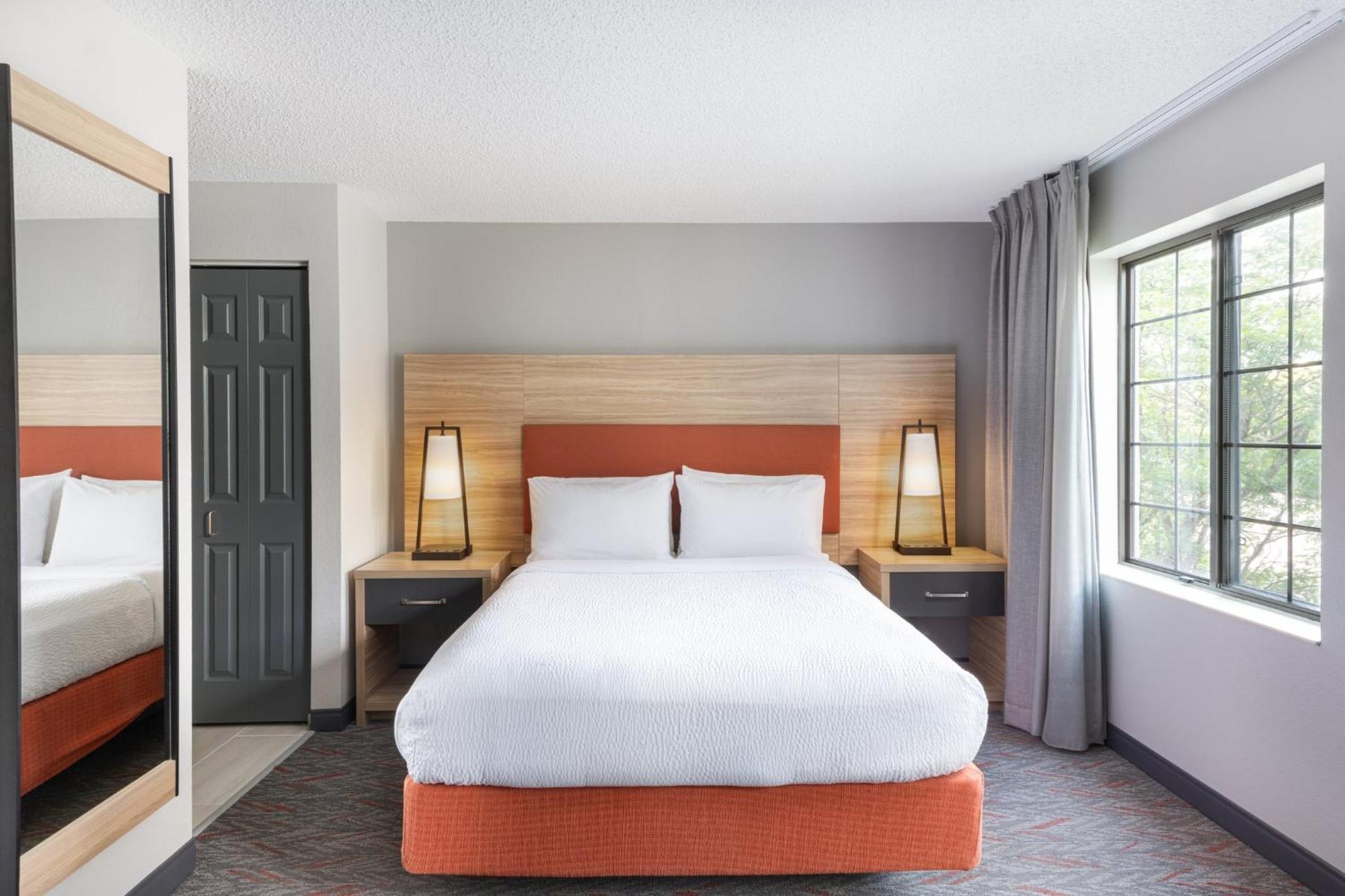 Candlewood Suites Eagan - Mall Of America Area By Ihg Екстериор снимка